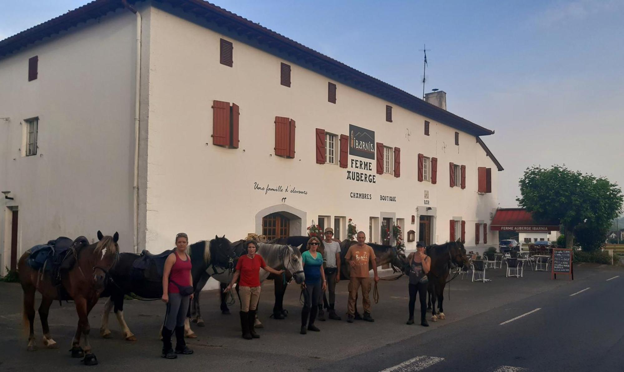 Ferme Auberge Ibarnia ルキュンベリー エクステリア 写真